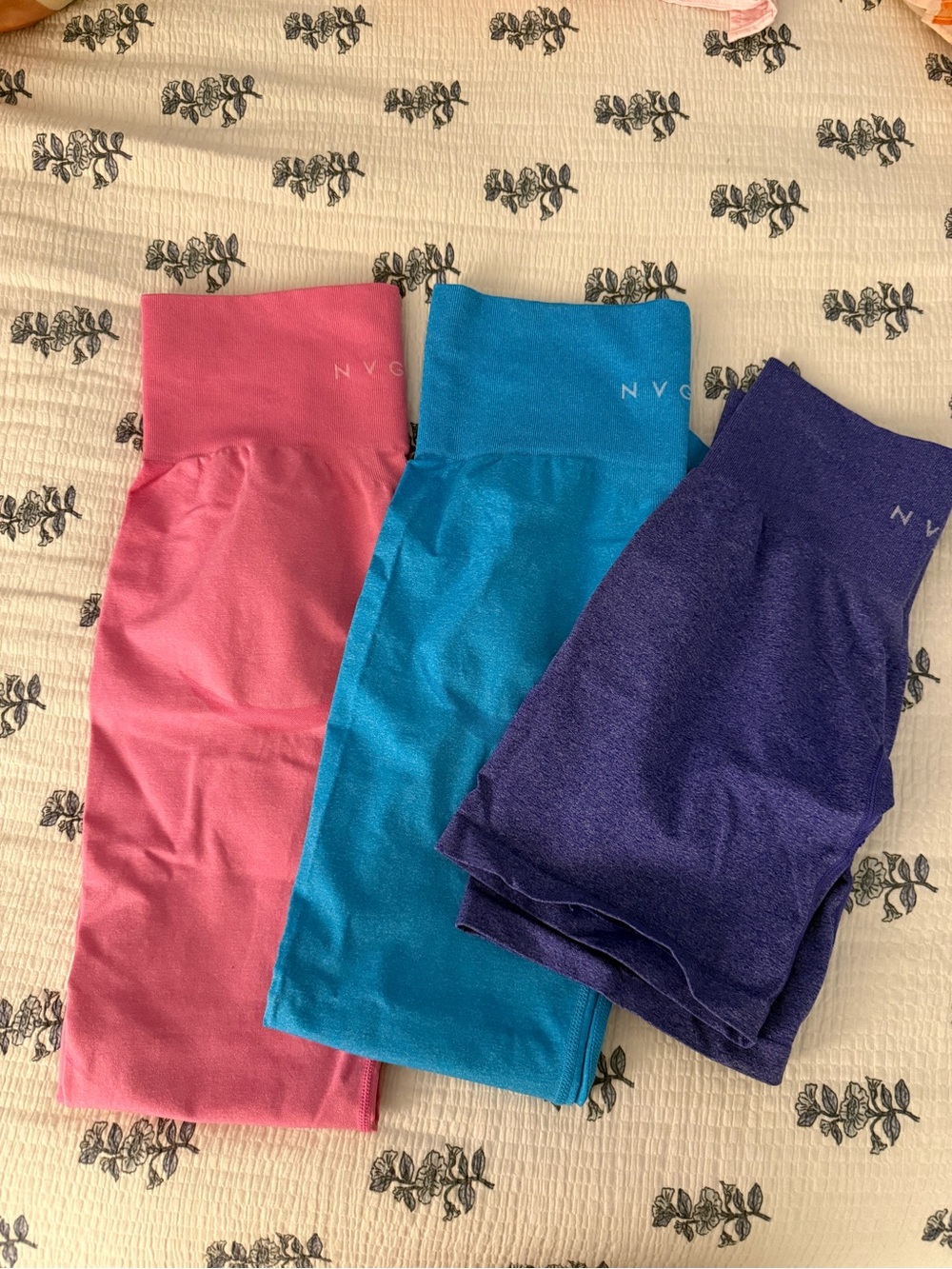 NVGTN Pink and blue leggings, Purple shorts set